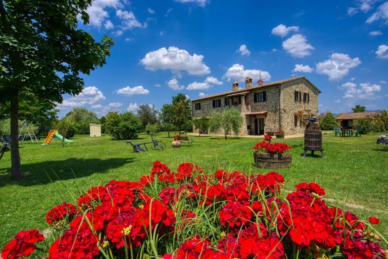 Agriturismo Le Terre Del Casale อัสซิซี ภายนอก รูปภาพ