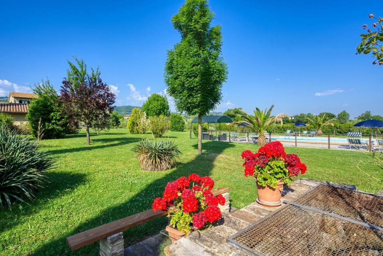 Agriturismo Le Terre Del Casale อัสซิซี ภายนอก รูปภาพ