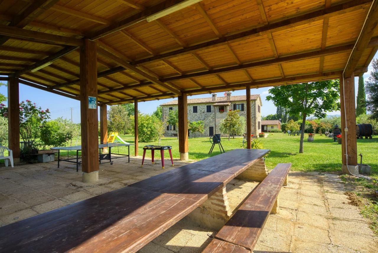 Agriturismo Le Terre Del Casale อัสซิซี ภายนอก รูปภาพ