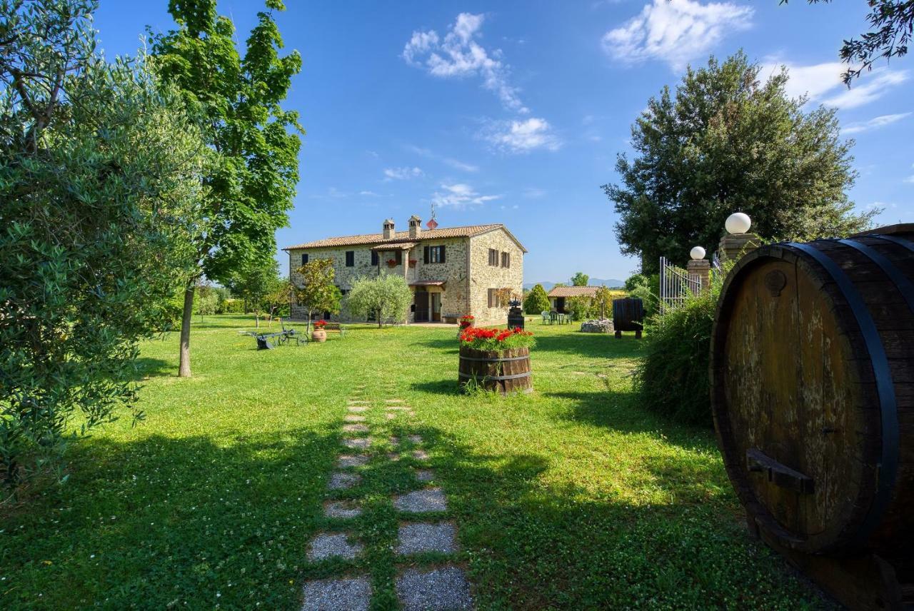 Agriturismo Le Terre Del Casale อัสซิซี ภายนอก รูปภาพ