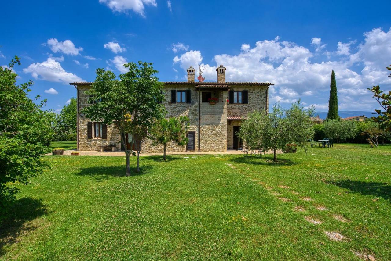 Agriturismo Le Terre Del Casale อัสซิซี ภายนอก รูปภาพ