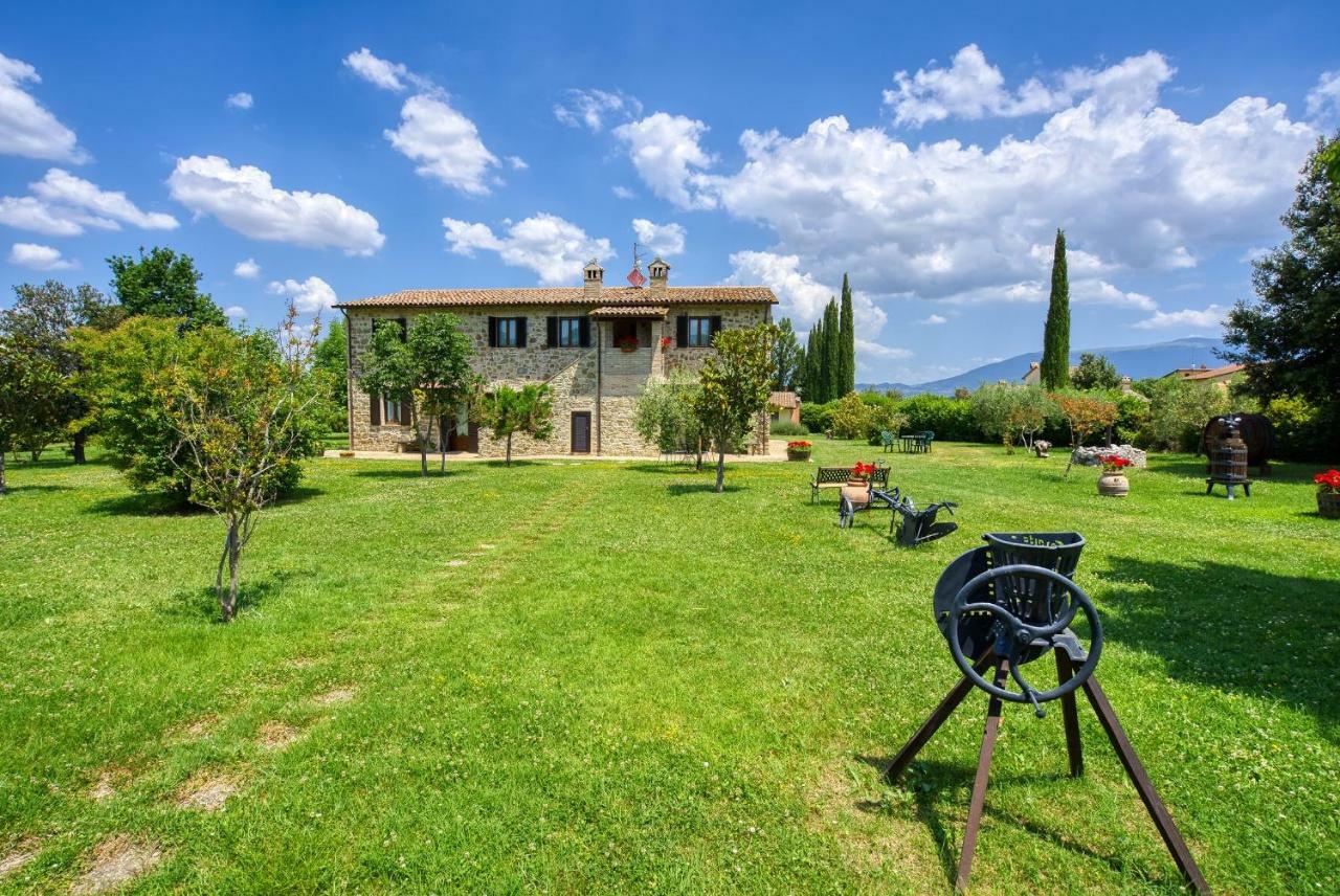 Agriturismo Le Terre Del Casale อัสซิซี ภายนอก รูปภาพ