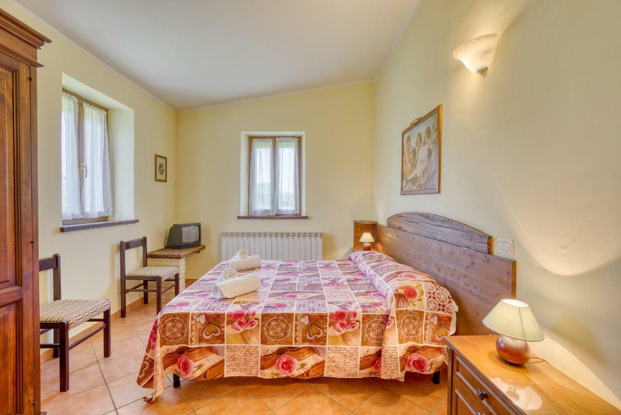 Agriturismo Le Terre Del Casale อัสซิซี ภายนอก รูปภาพ
