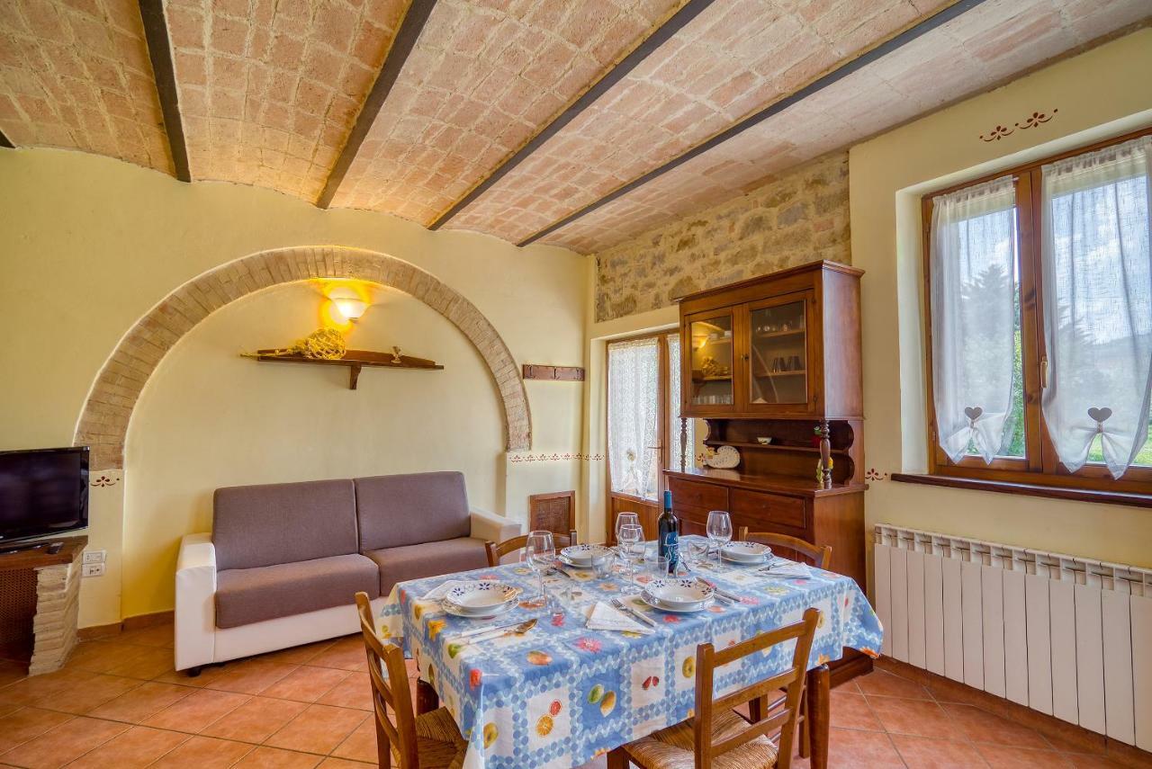 Agriturismo Le Terre Del Casale อัสซิซี ภายนอก รูปภาพ